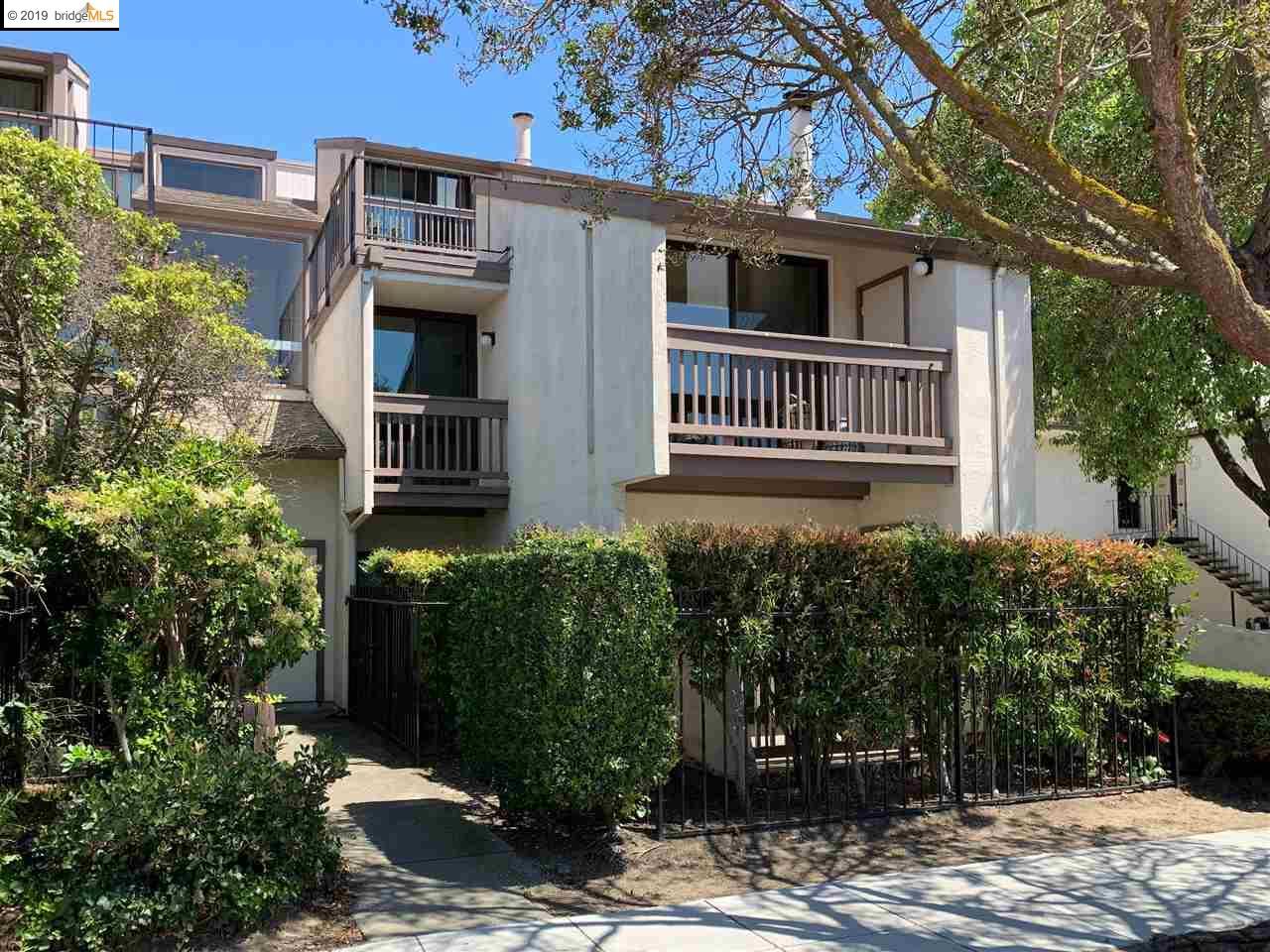 2101 Shoreline Drive - Photo 1