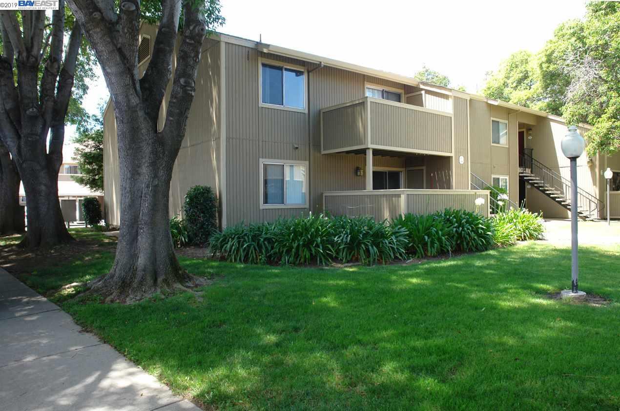 3261 Foxtail Ter - Photo 1