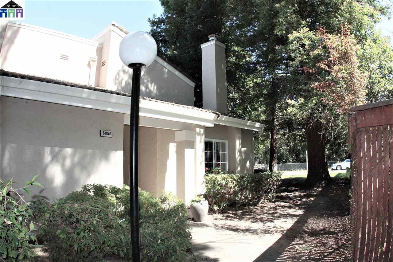 685 Palomino Dr - Photo 1