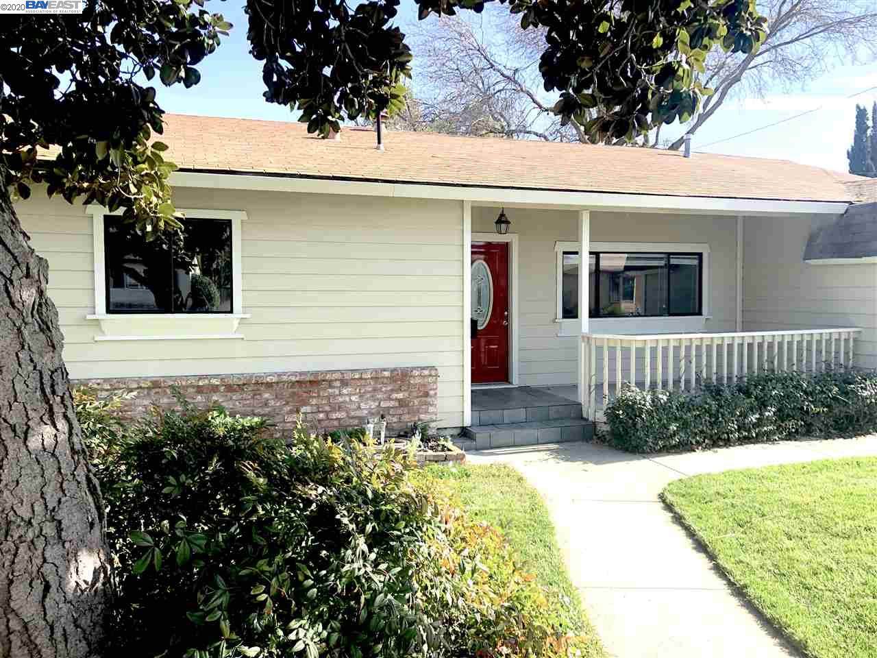 7599 Ironwood Dr - Photo 1