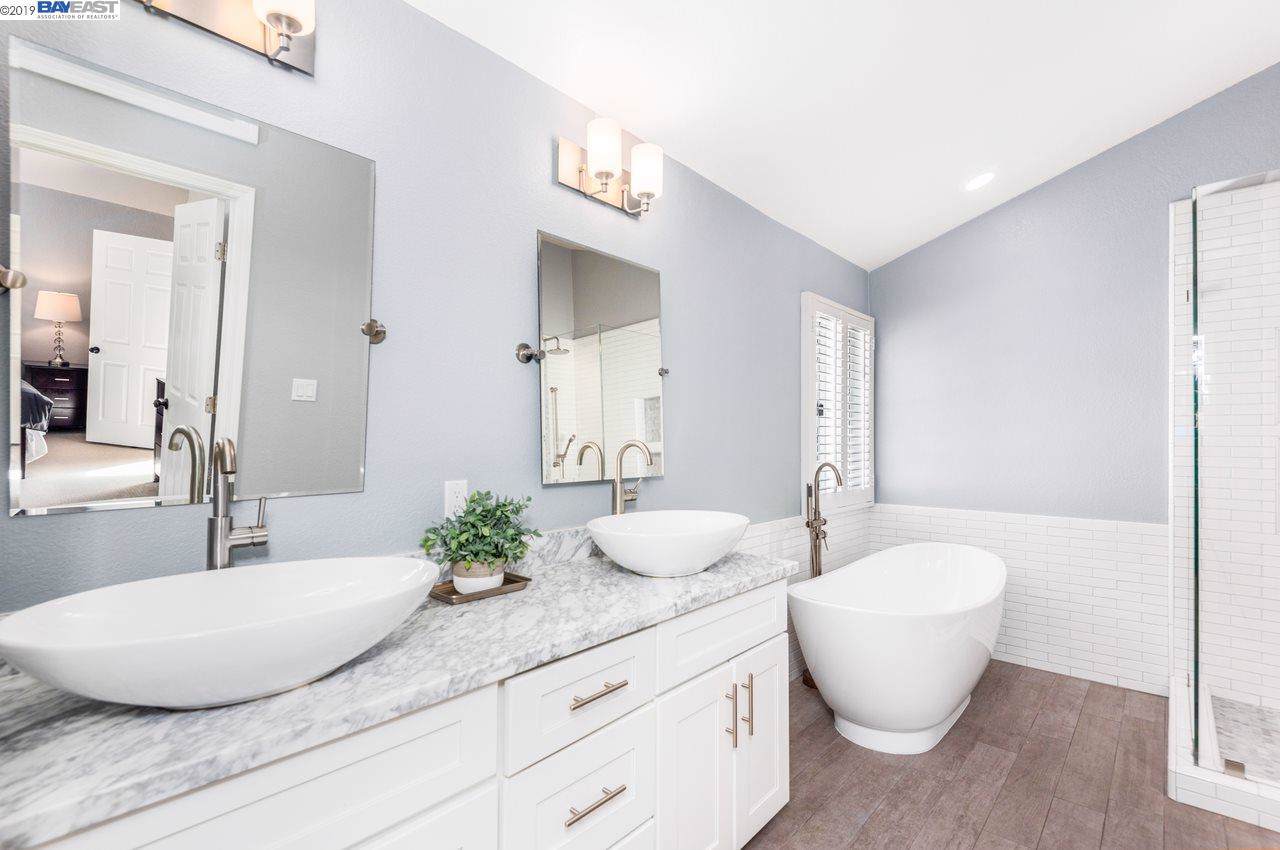 1718 Clear Creek Pl - Photo 1