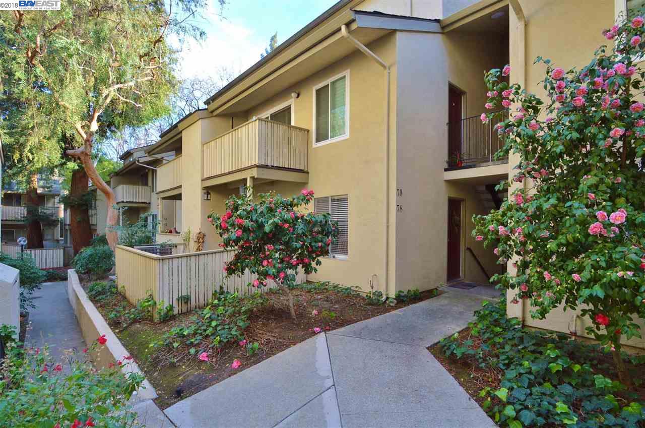 2704 Oak Rd - Photo 1