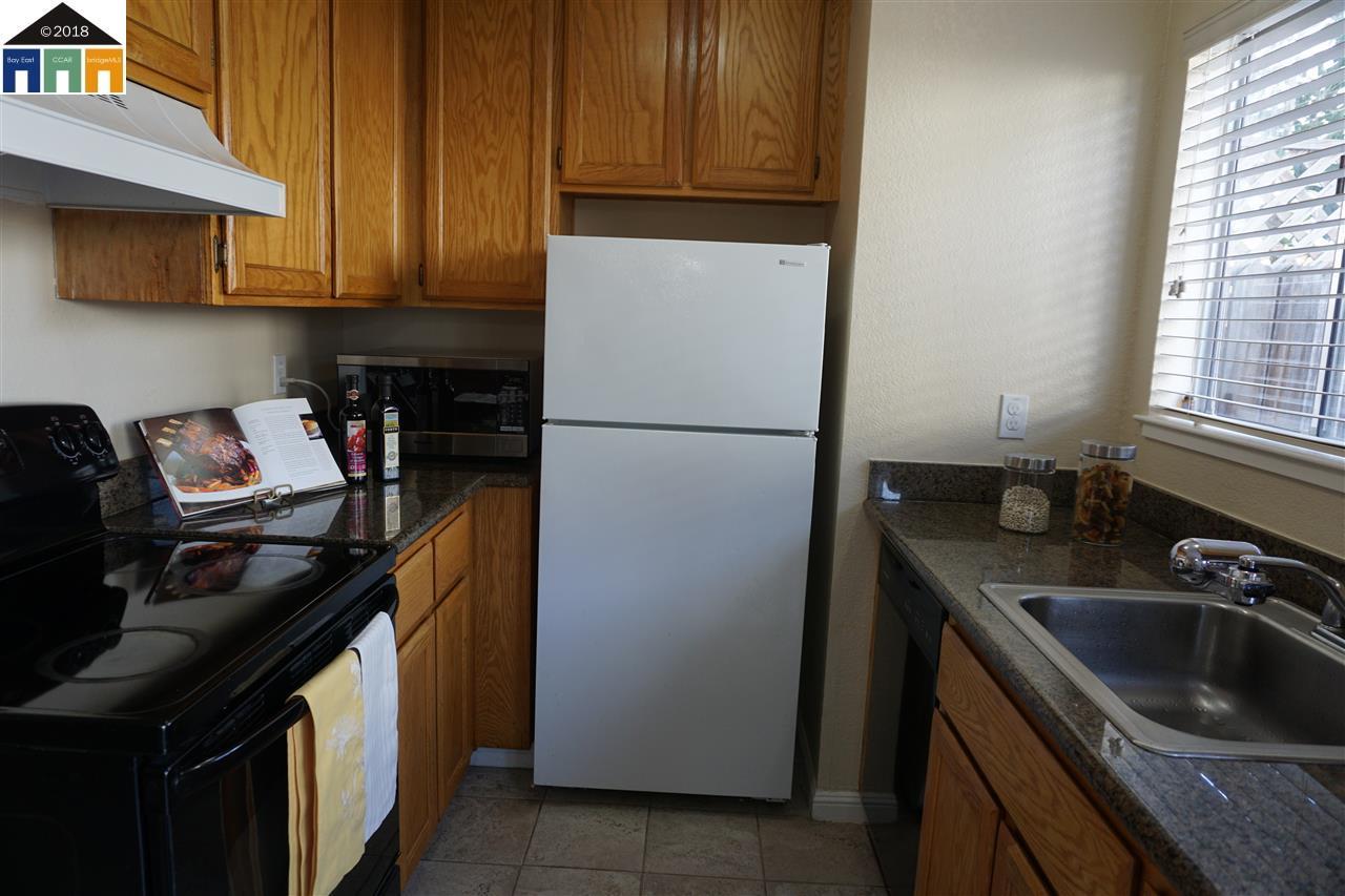 260 Sunset Blvd - Photo 1