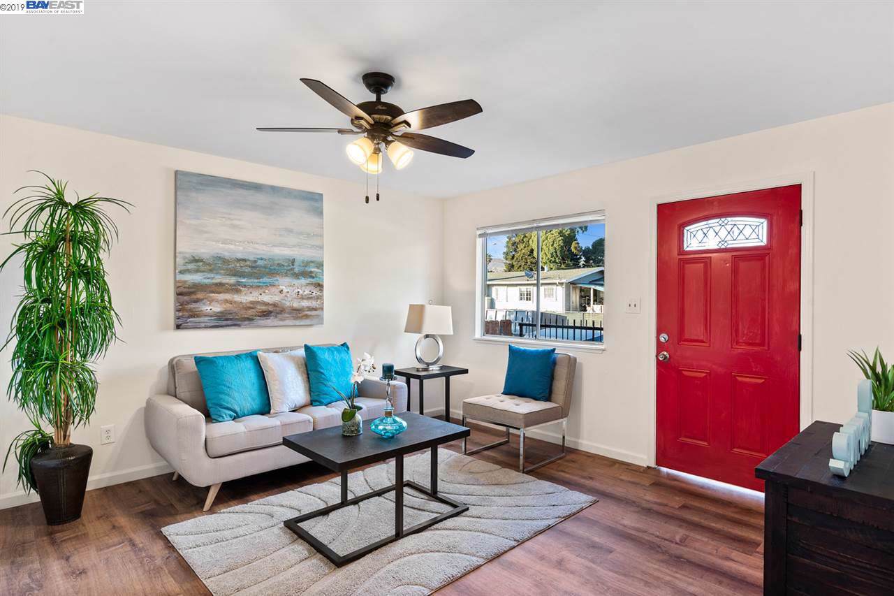 8815 Plymouth Street - Photo 1