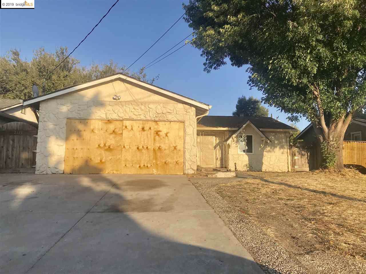 2171 Goff Ave - Photo 1