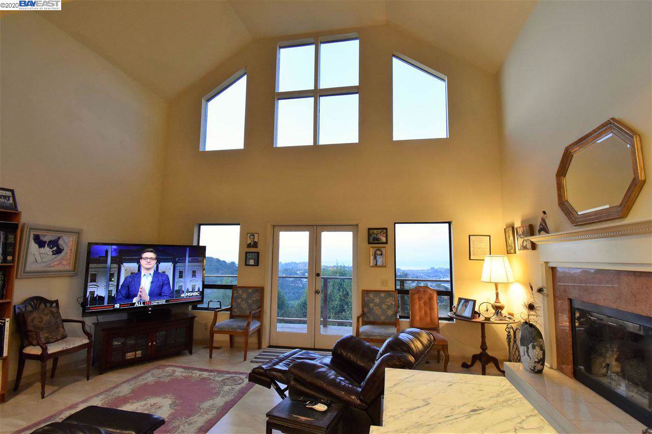 6100 Skyline Dr - Photo 1