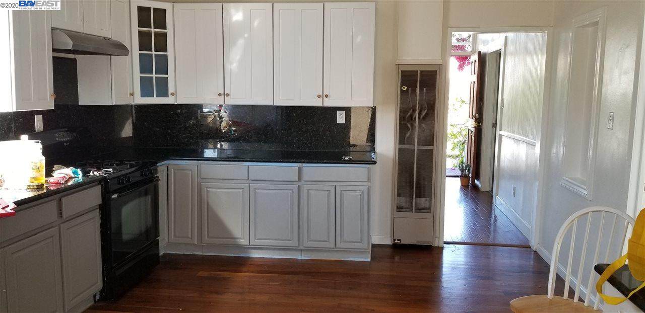 1349 Orchard Ave - Photo 1