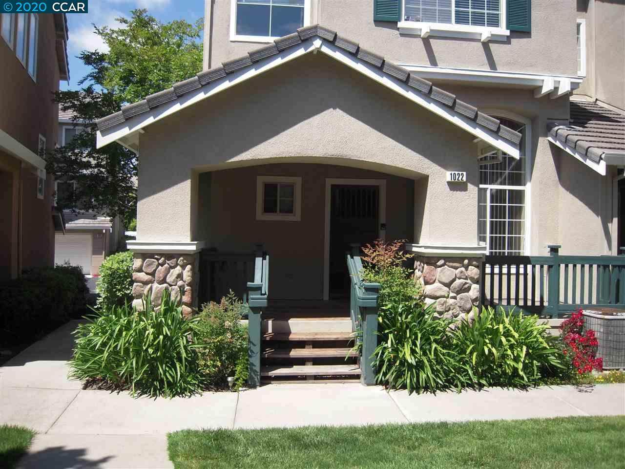 1022 Phoenix Street - Photo 1