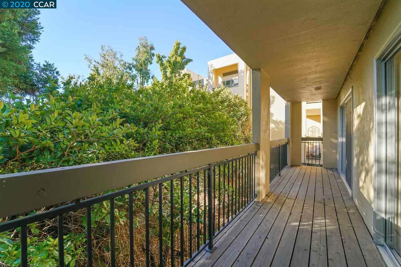 466 Crescent St - Photo 1