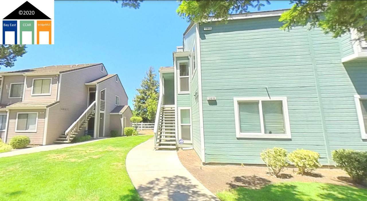 2817 Winding Ln - Photo 1