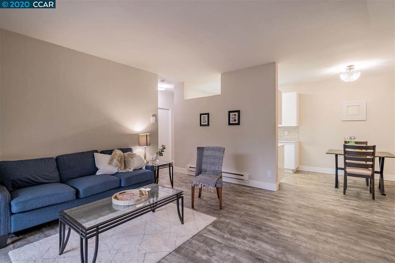 81 Schooner Ct - Photo 1