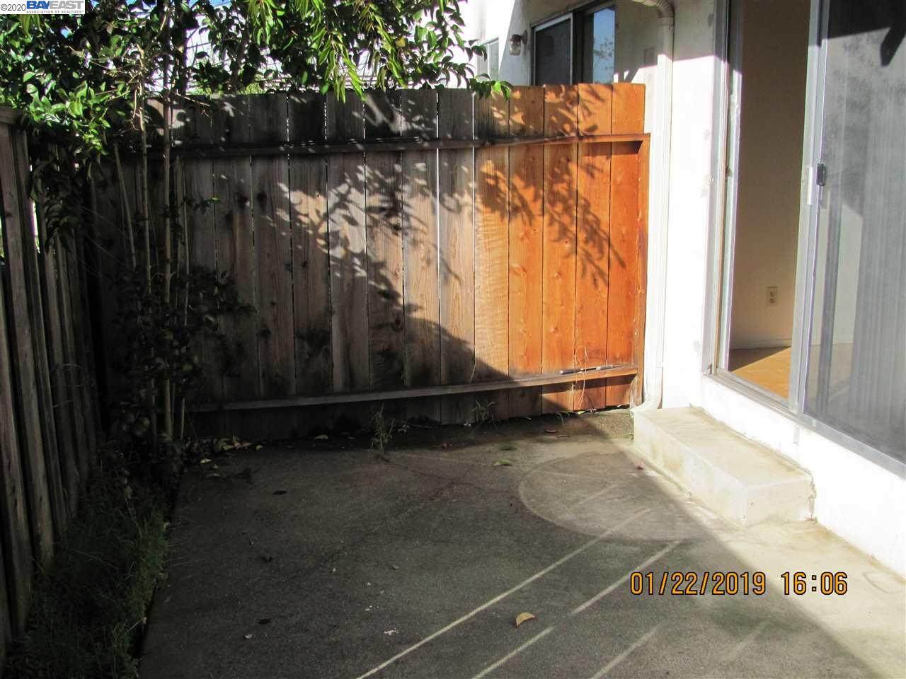 1530 D St - Photo 1