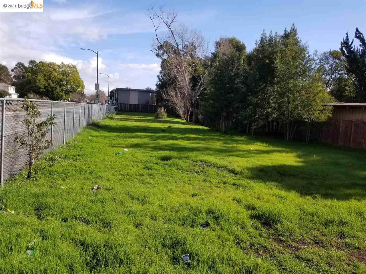 Bancroft Ave - Photo 1