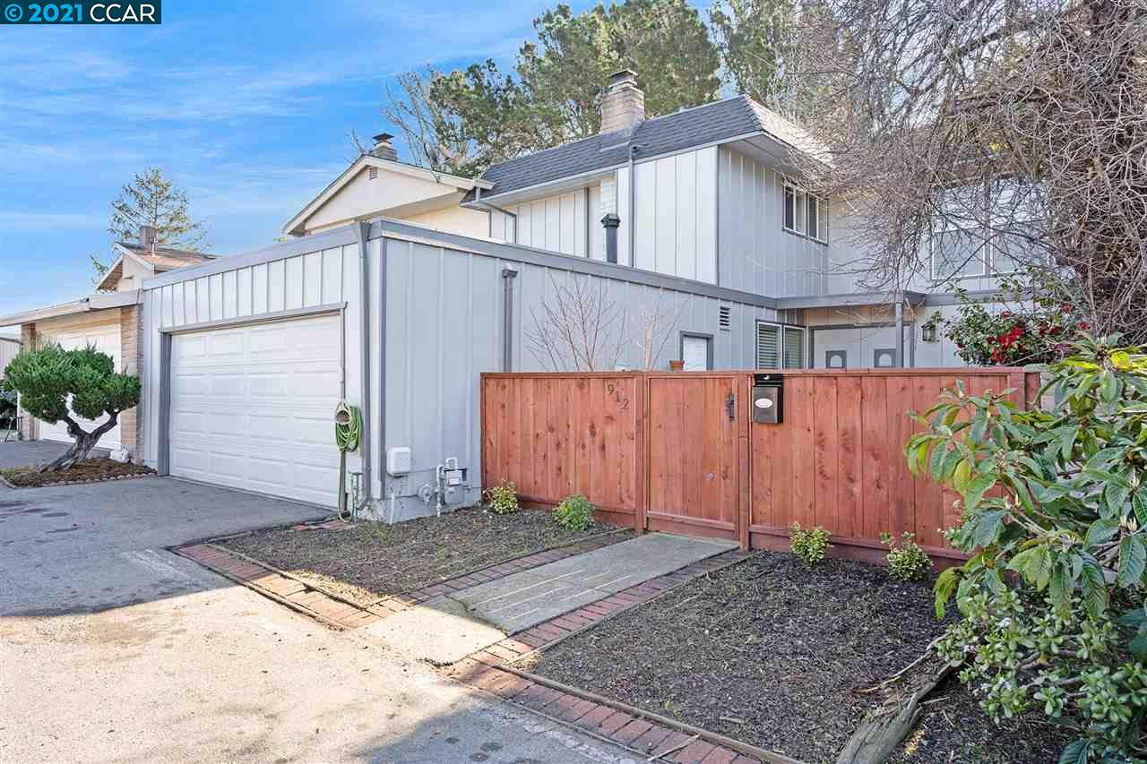 912 View Dr - Photo 1