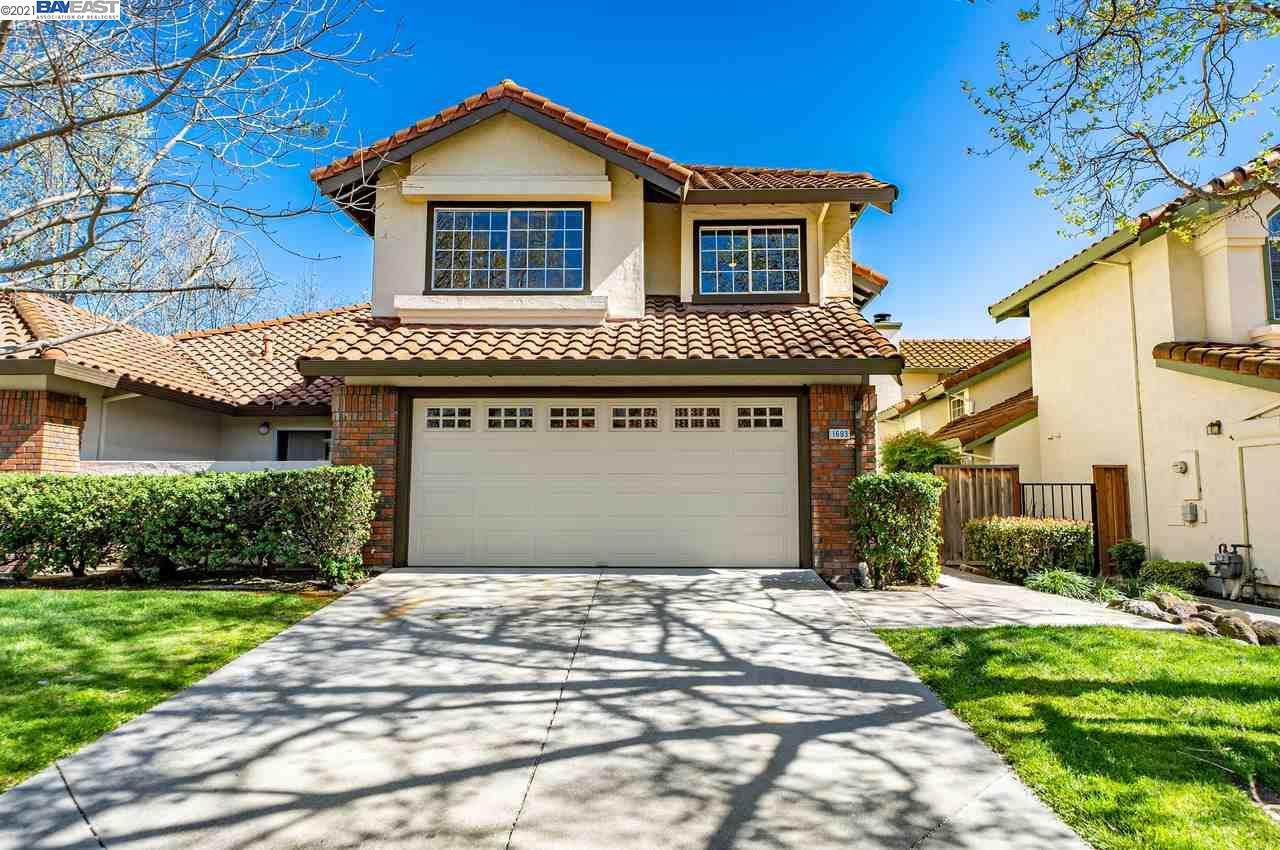 1693 Holly Cir - Photo 1