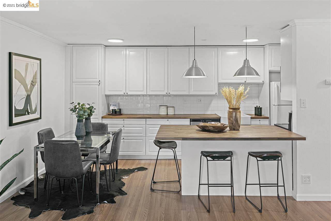 320 Park View Ter - Photo 1
