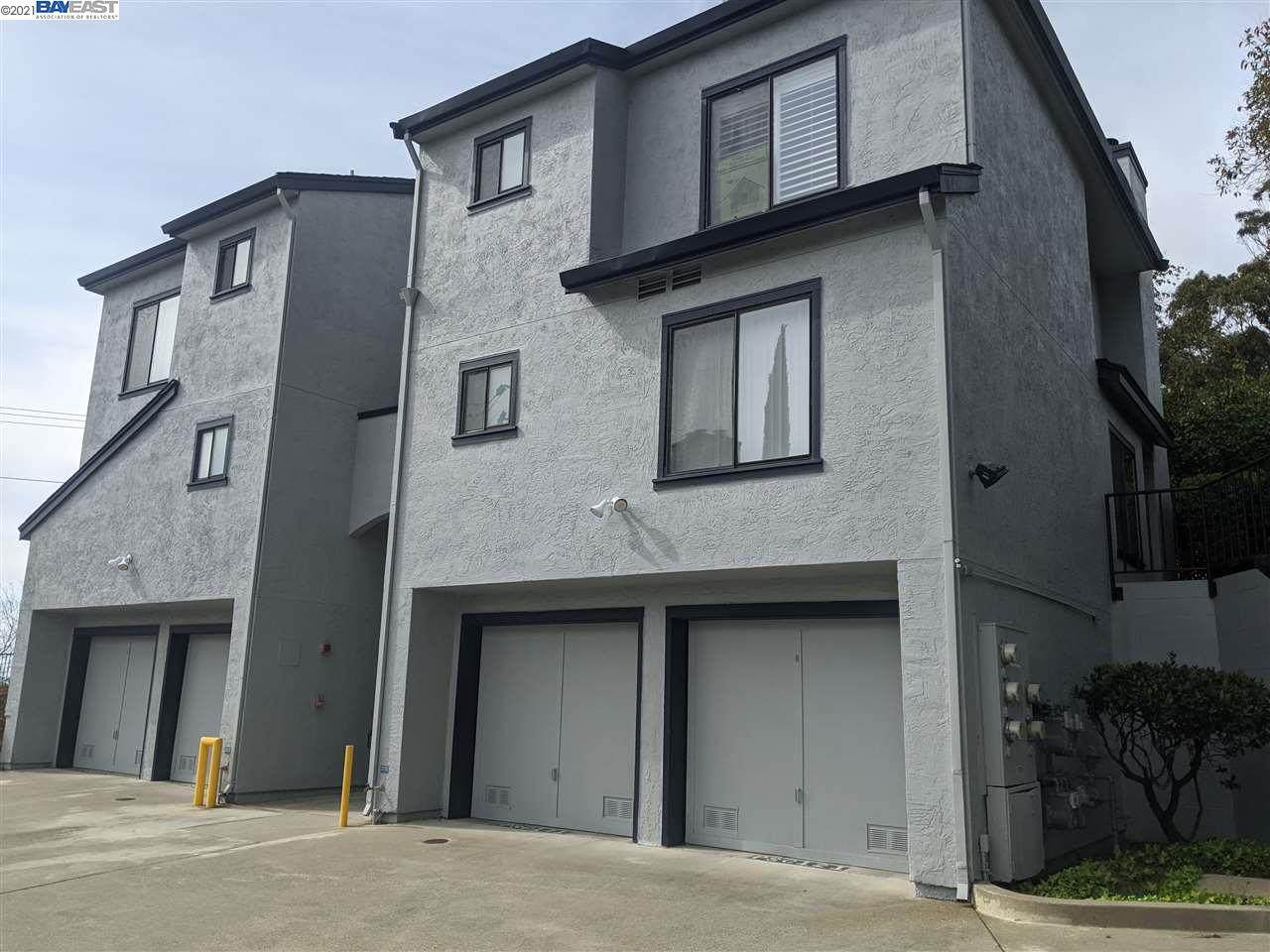 949 Fletcher - Photo 1