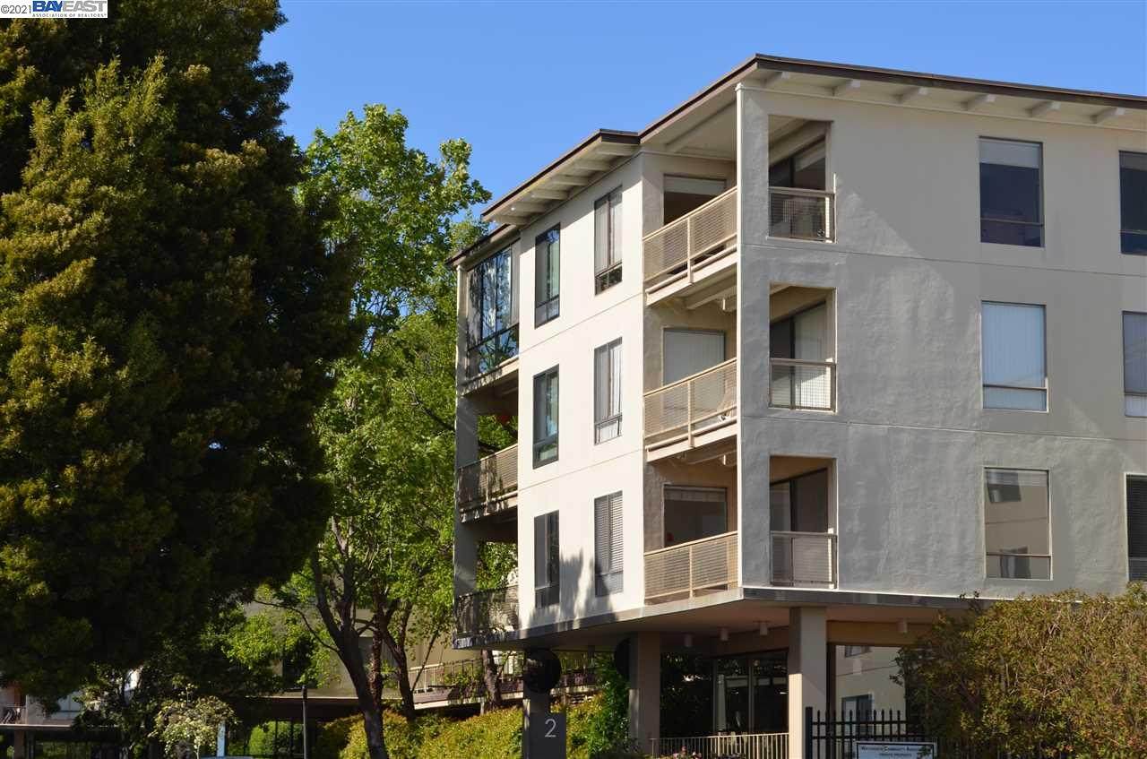 2 Admiral Dr - Photo 1