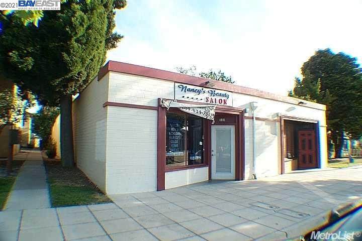 122 10Th St - Photo 1