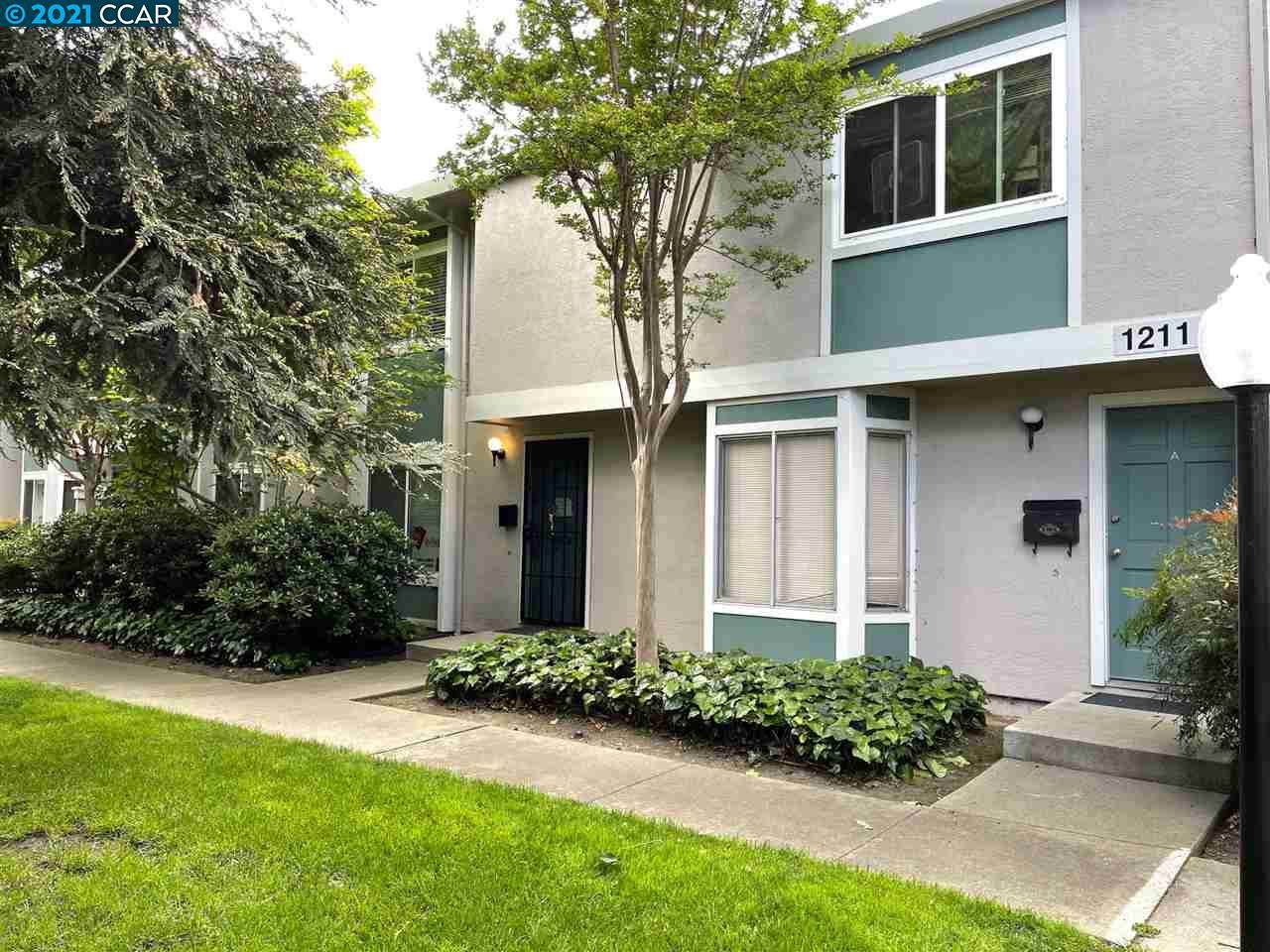 1211 Pine Creek Way - Photo 1