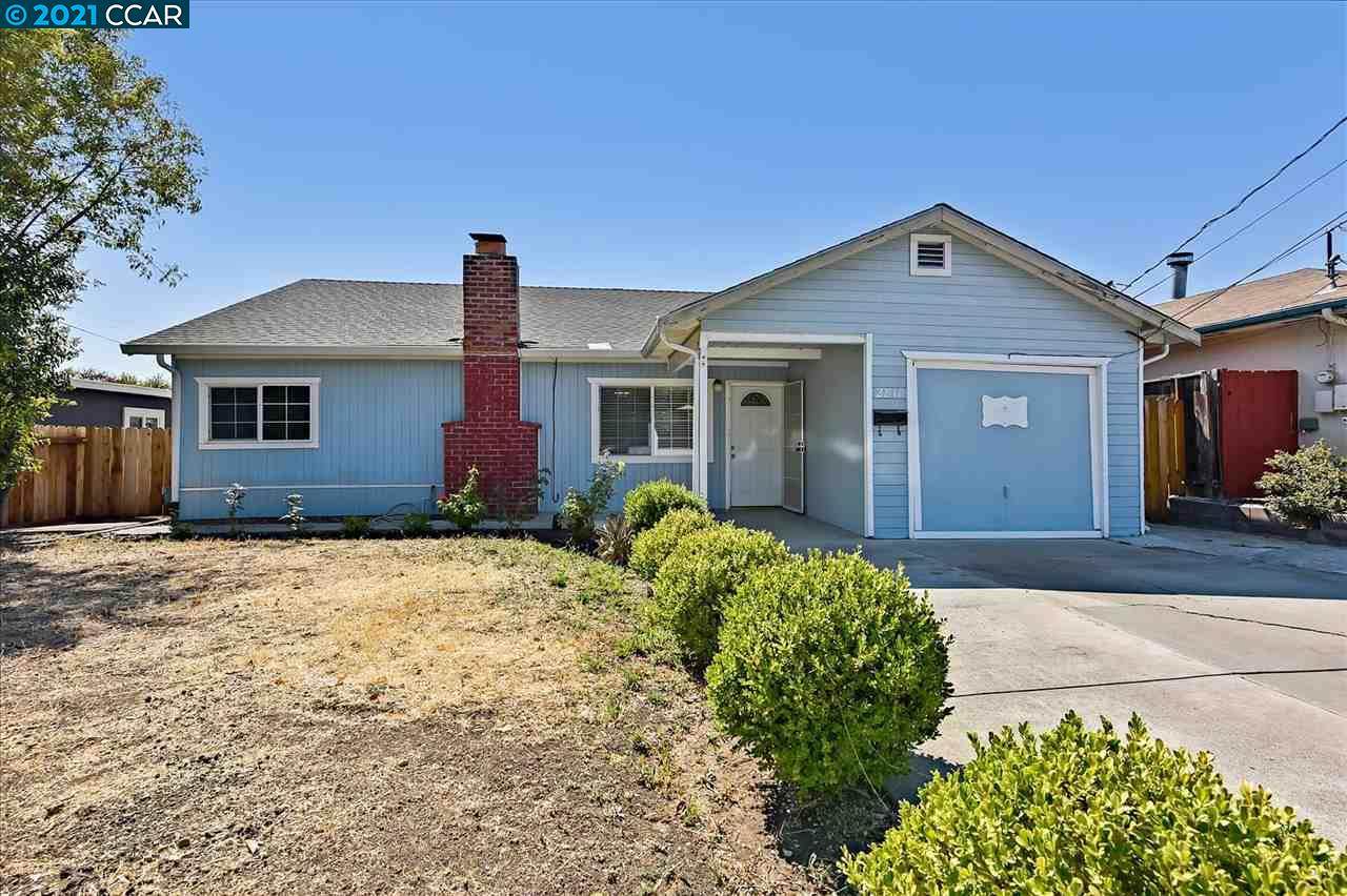 2811 Estates Dr - Photo 1