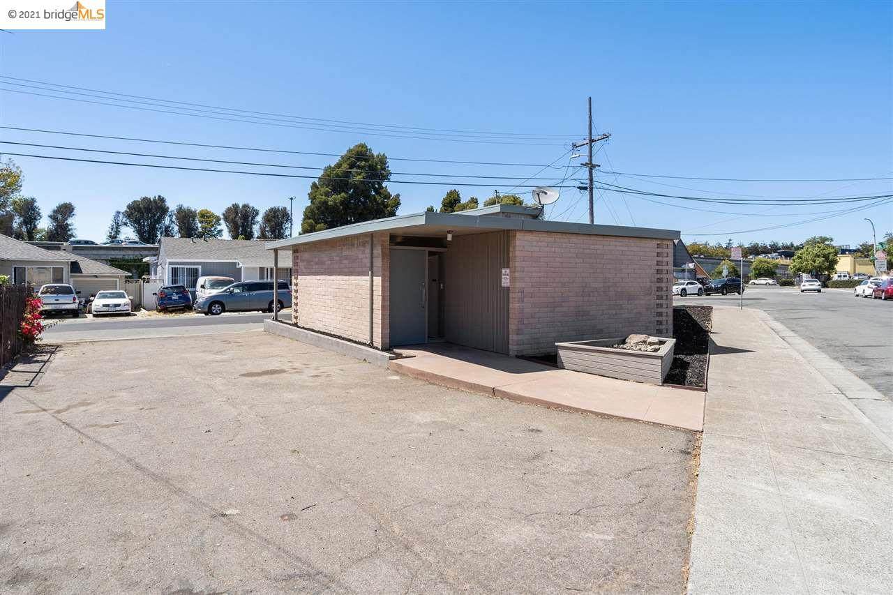 460 46Th Street - Photo 1