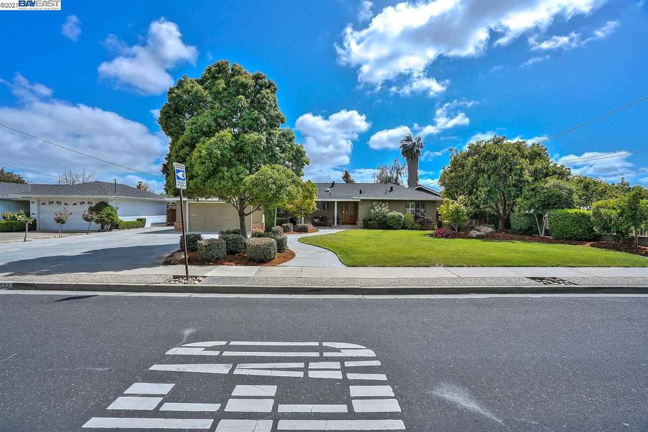 37637 Glenmoor Dr - Photo 1