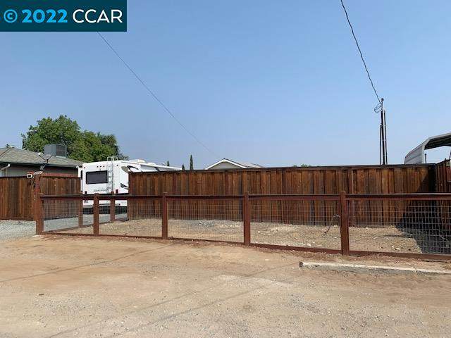 190 Raye Ave - Photo 1