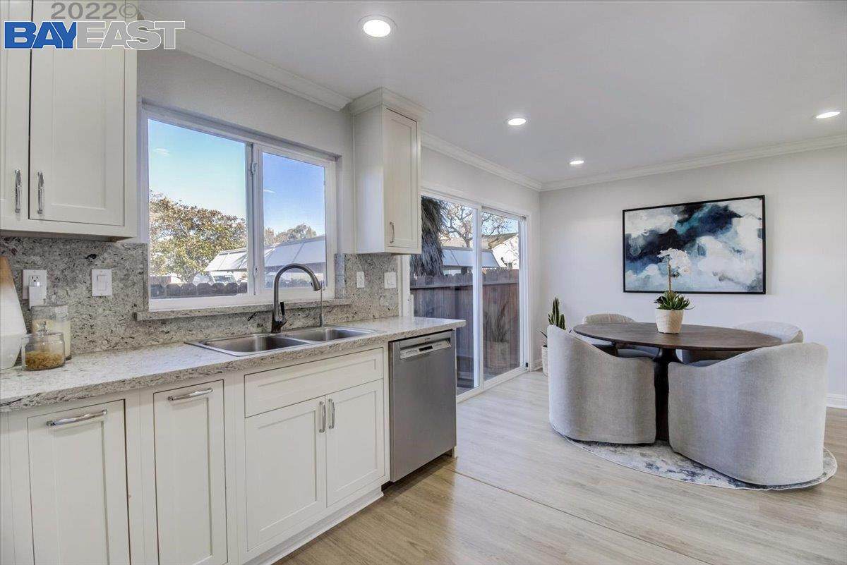 3835 Belmont Way - Photo 1