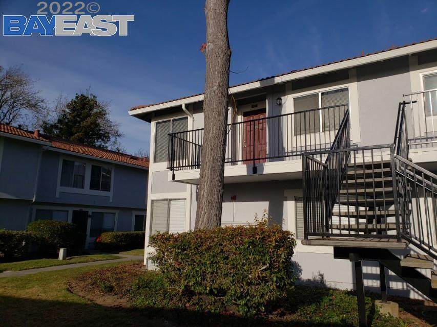 4937 Bridgepointe Pl - Photo 1