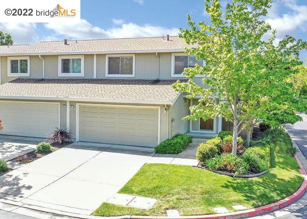 402 Shoreline Dr - Photo 1