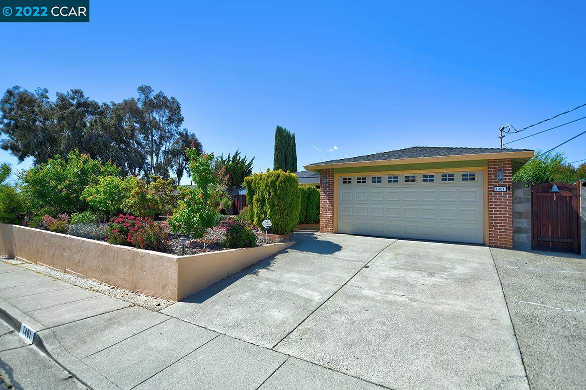 1401 Kansas Circle - Photo 1