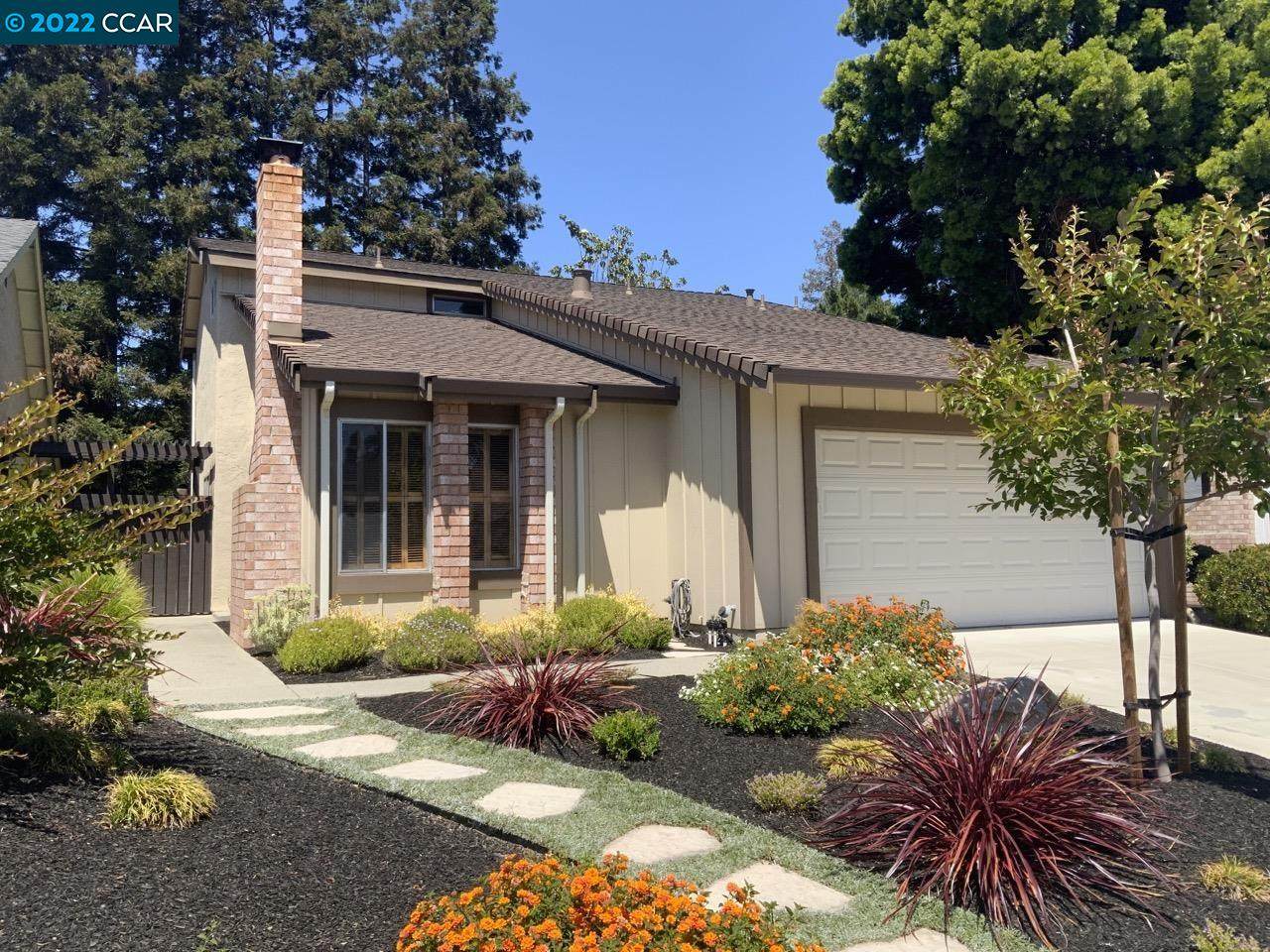 1039 Village Oaks Dr - Photo 1