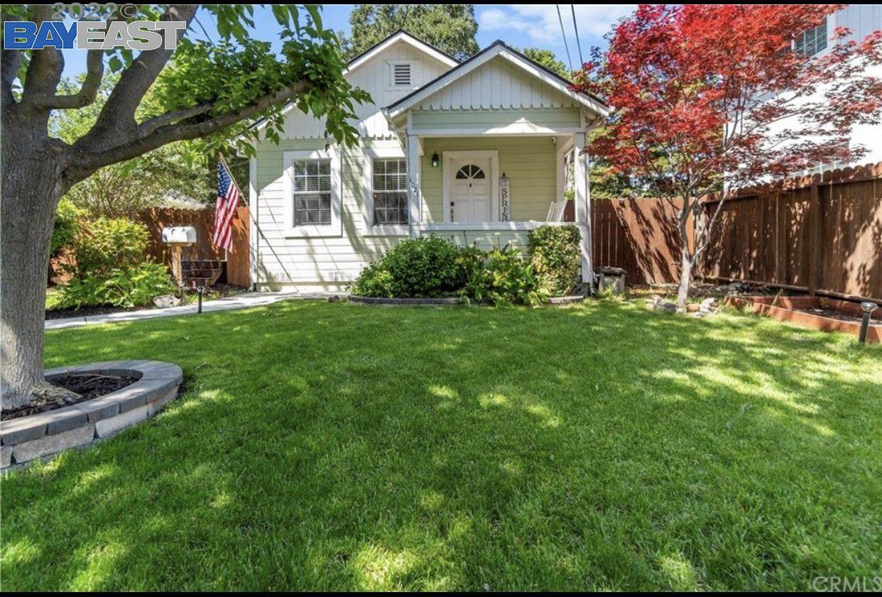 1021 Vine Ave - Photo 1