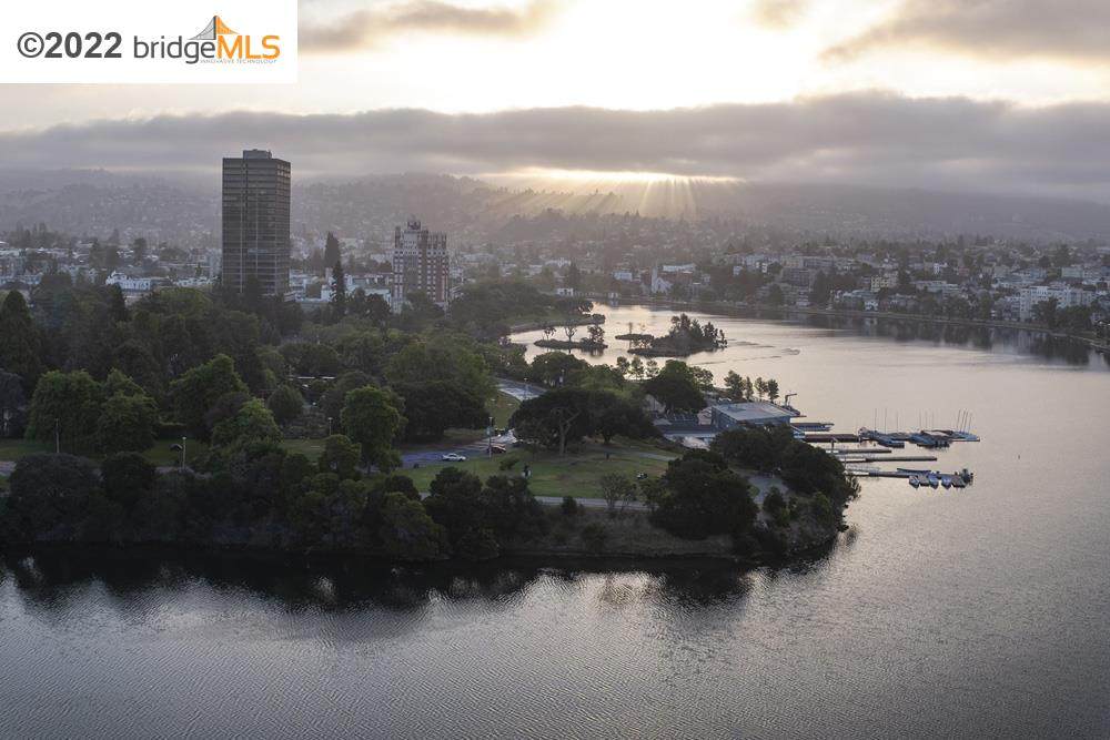1 Lakeside Dr - Photo 1