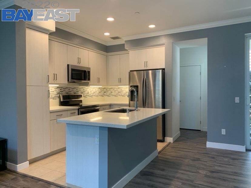 1011 Eucalipto Pl - Photo 1
