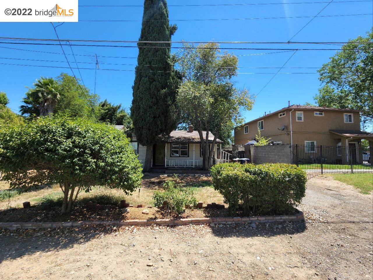 1924 Juliesse Ave - Photo 1