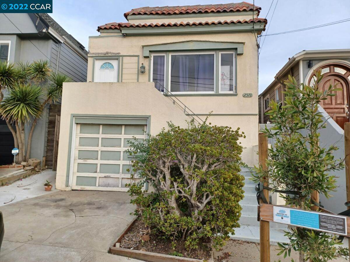 2570 31st Ave - Photo 1