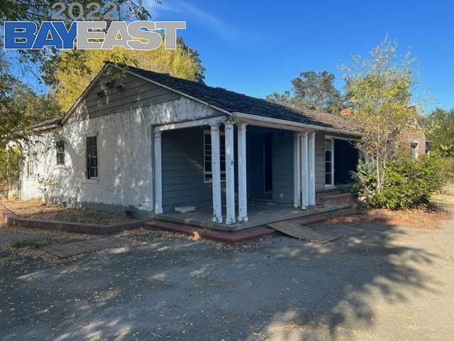 6055 Guadalupe Mines Rd - Photo 1