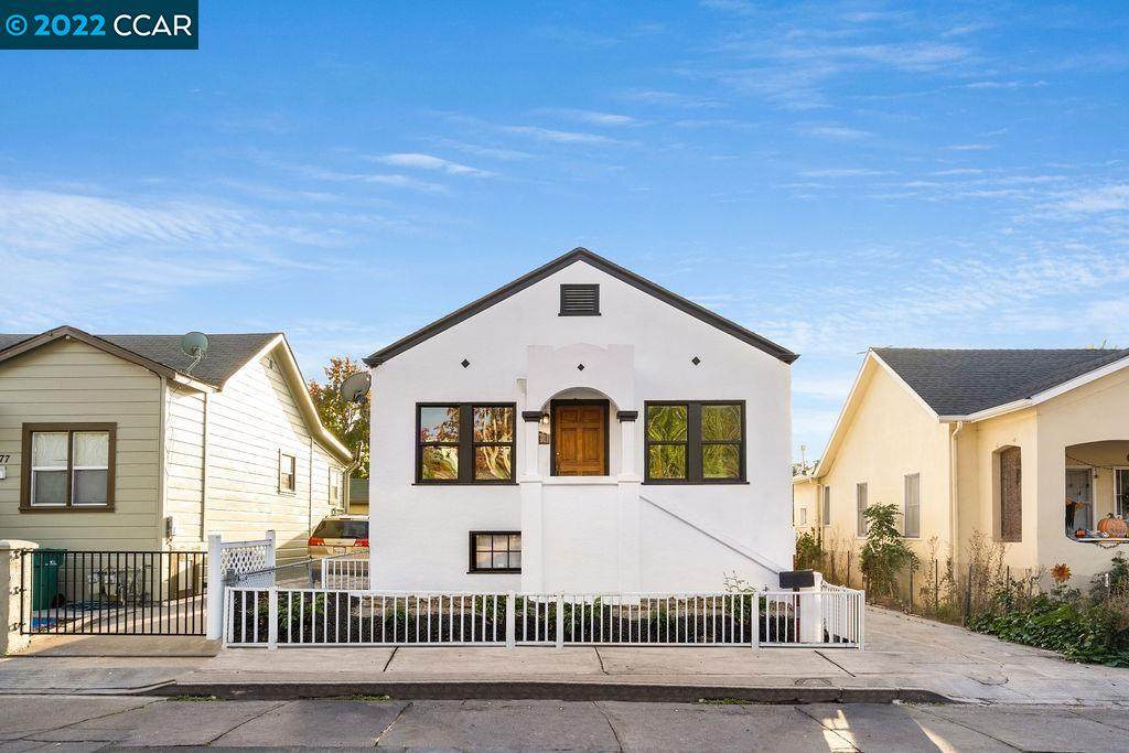 22271 Pearce St - Photo 1