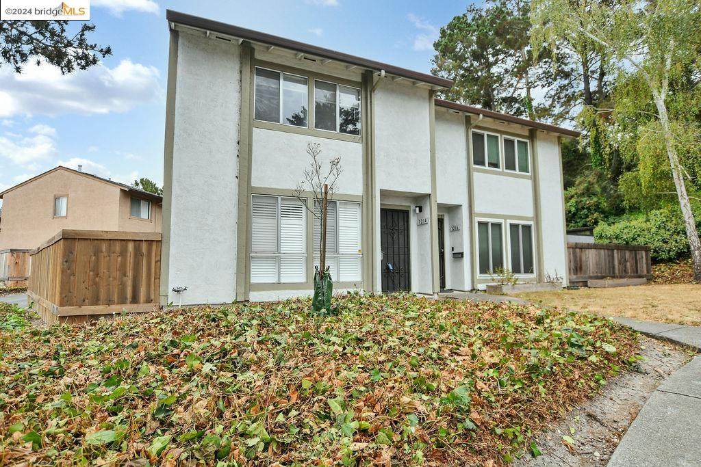 1214 Marionola Way - Photo 1