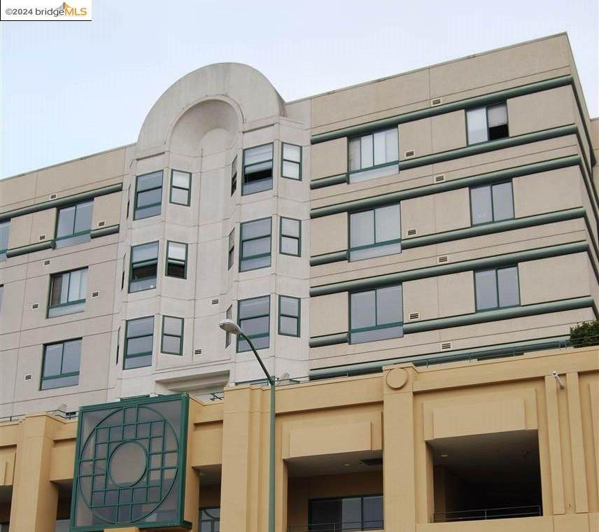 989 Webster - Photo 1