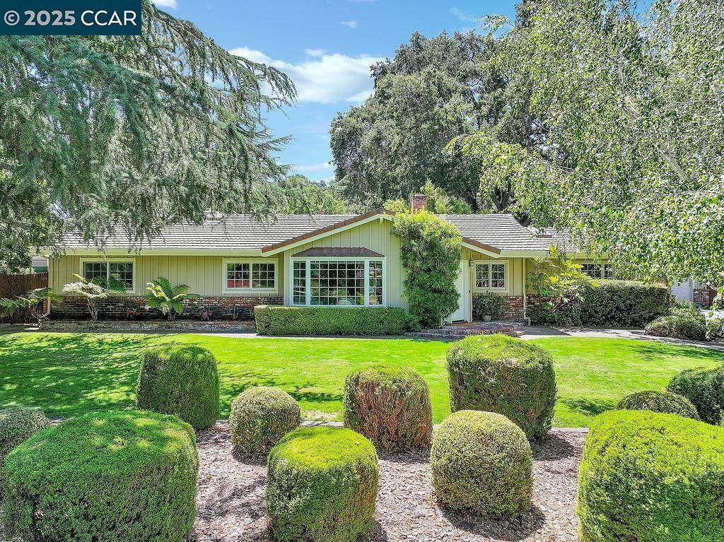 7 Monteira Lane - Photo 1