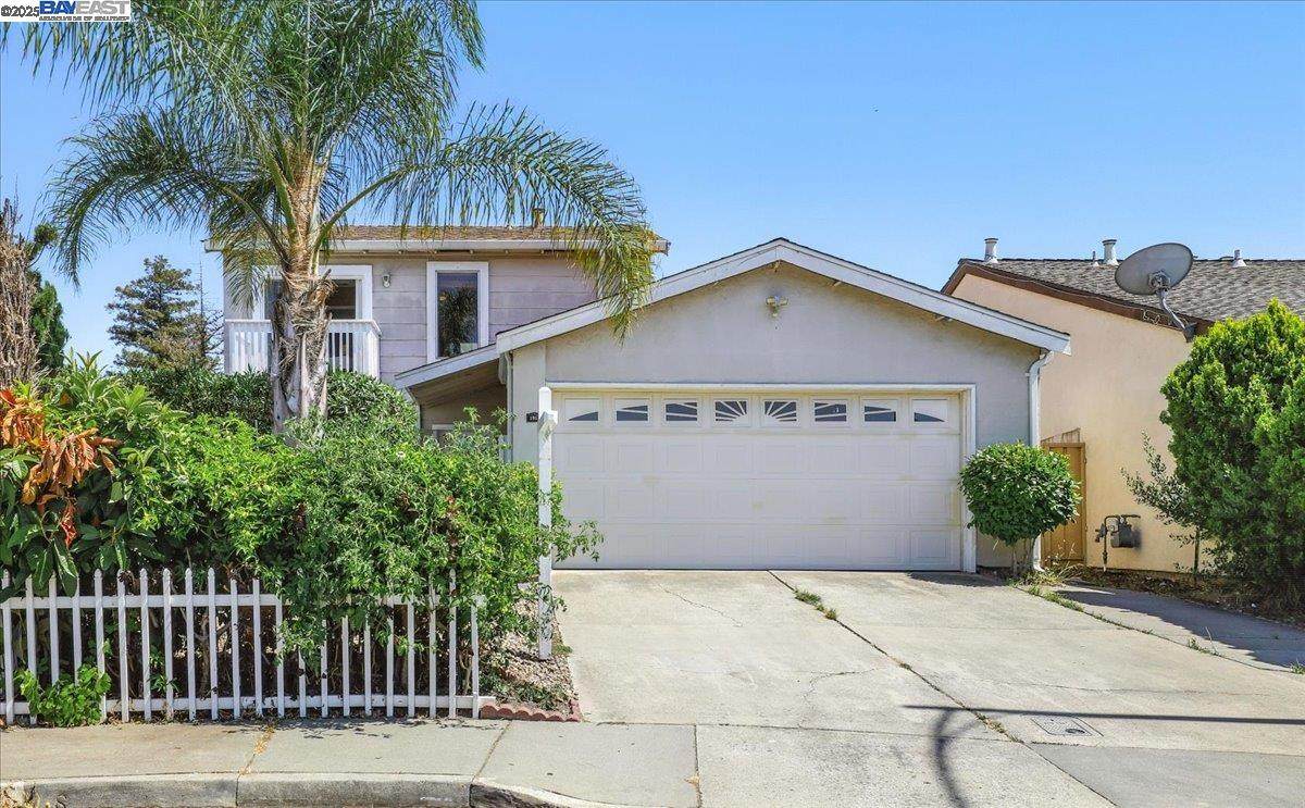 1915 Perrone Cir - Photo 1