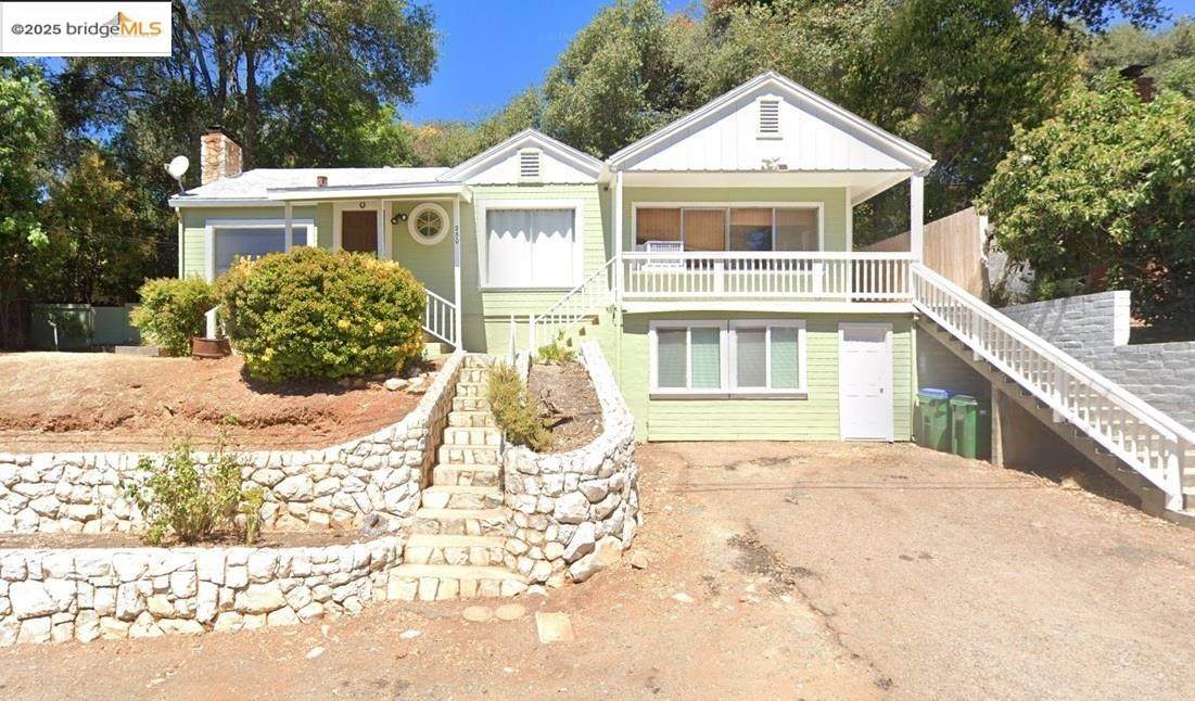 250 Pasadena Ave - Photo 1