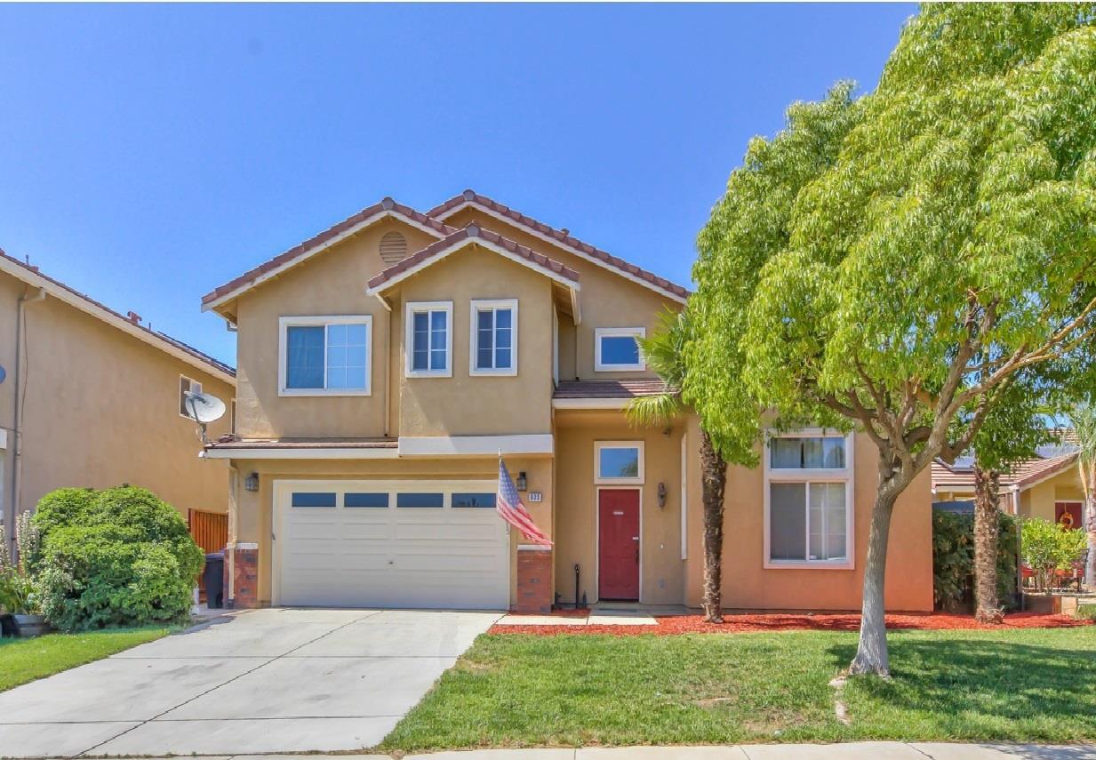 933 La Colina Street - Photo 1