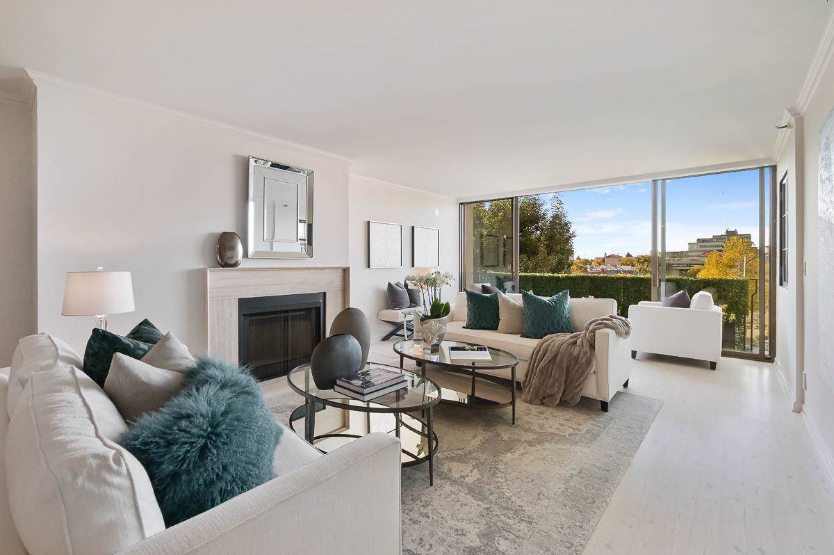 555 Laurel Avenue - Photo 1