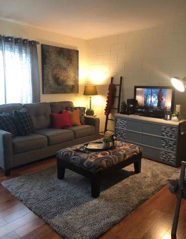 2925 Florence Avenue - Photo 1