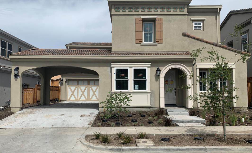 525 Majestic Palm Avenue - Photo 1