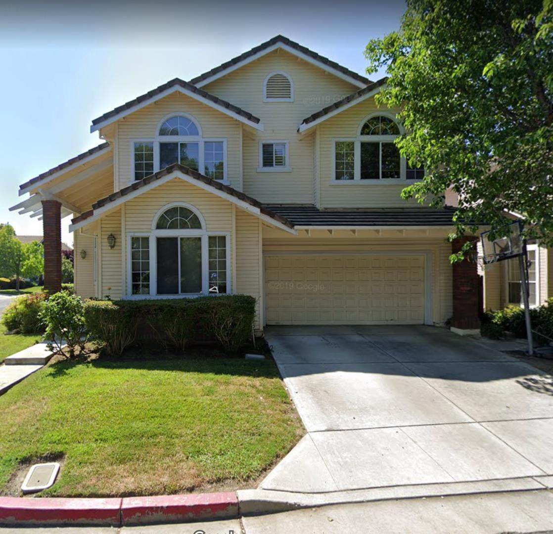 18306 Chelmsford Drive - Photo 1